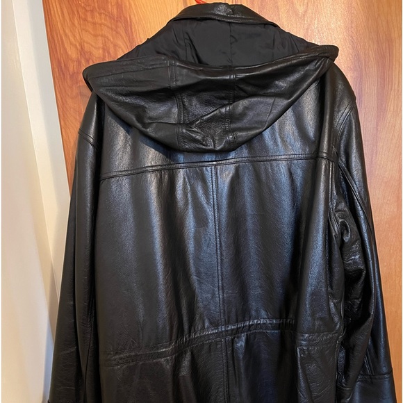 Wilson’s leather coat - Picture 3 of 7